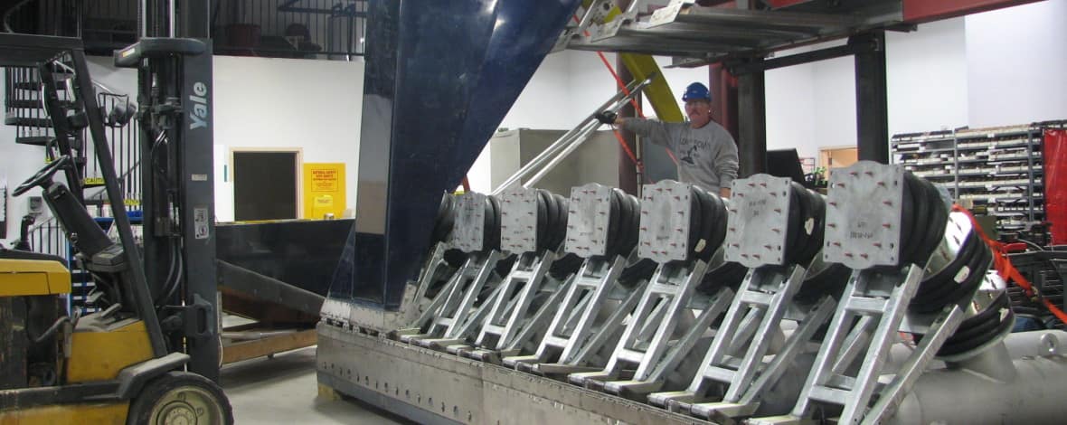 Maloya Laser: Wave Maker – Wave Simulator for Hull Testing of Naval vessels