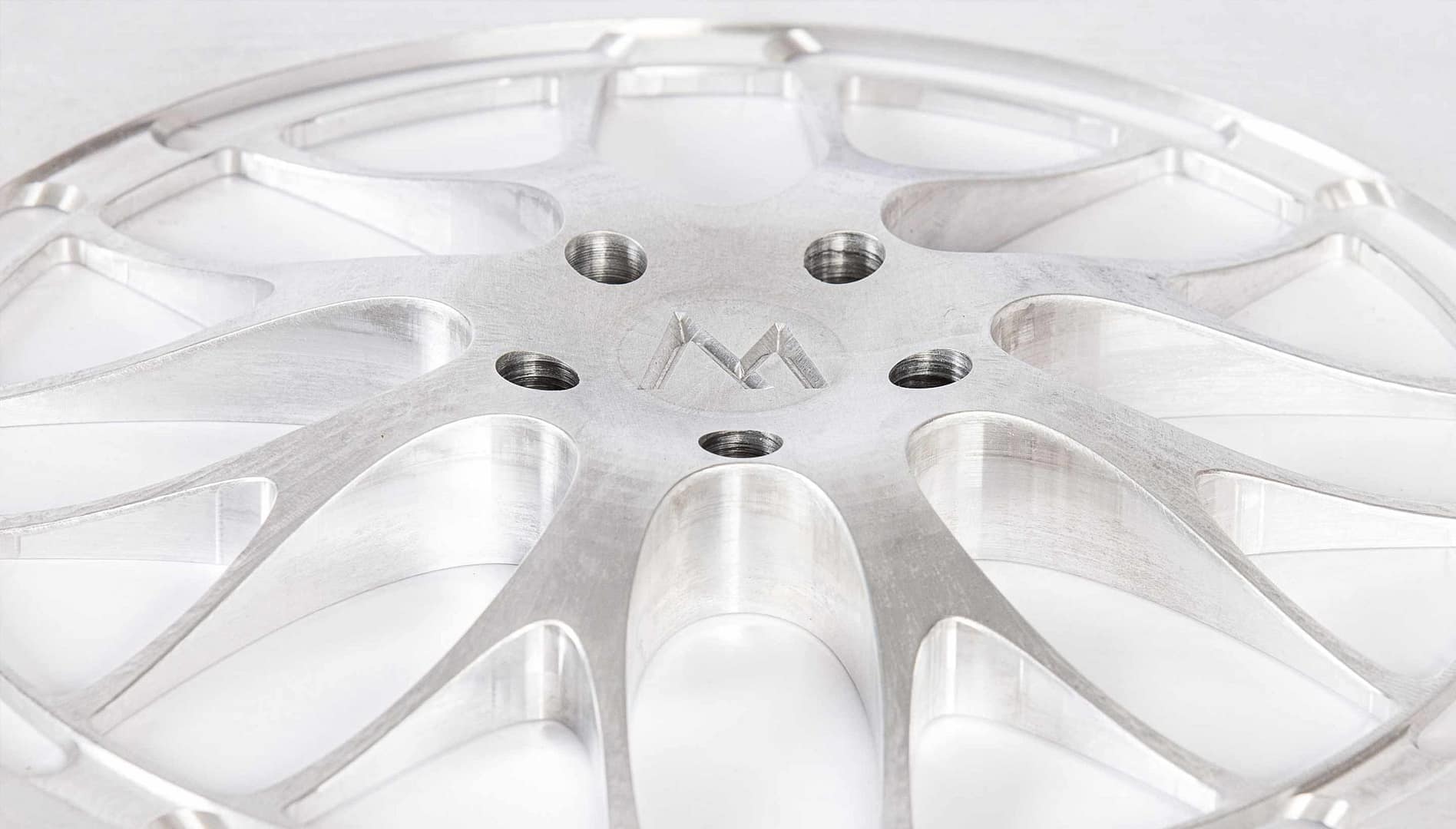 Maloya: CNC Machining Services